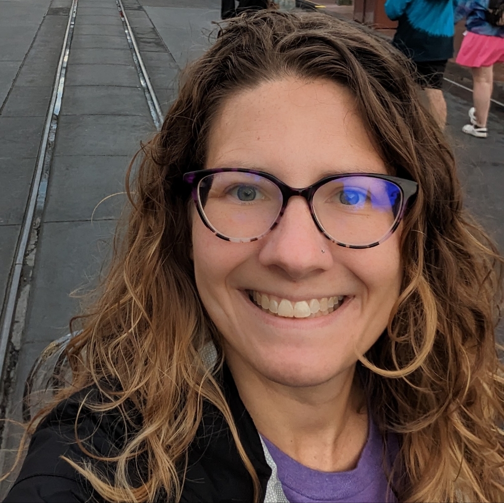 Meet your Posher, Rebekah
